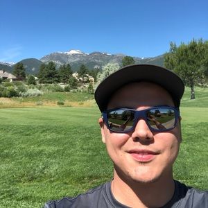 Meet your Posher, Alex